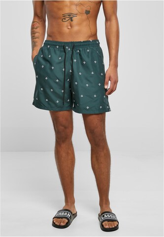 Urban Classics Board Shorts in Green: front