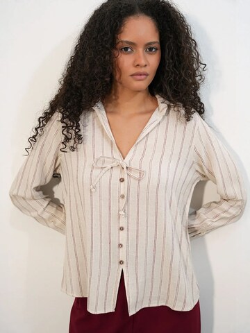 Bigdart - Blusa em branco