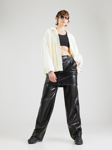 Nike Sportswear - Chaqueta de entretiempo en blanco