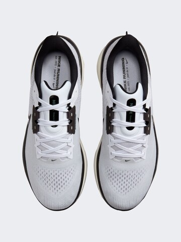 NIKE Laufschuh ' Vomero 17 ' in Weiß