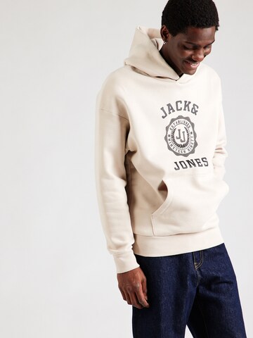 JACK & JONES Свитшот 'JJVICTO' в Бежевый: спереди