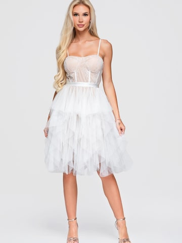 Rochie de seară de la Ombre pe alb