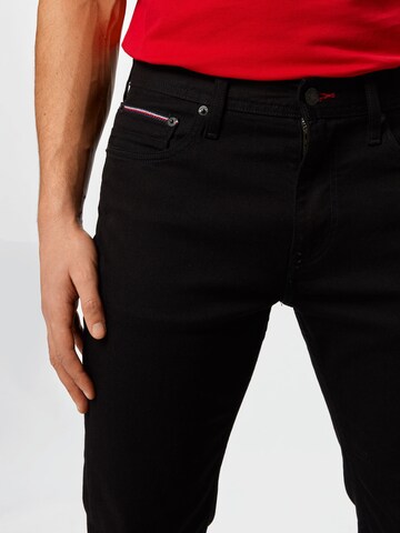 TOMMY HILFIGER Slimfit Jeans 'Denton' in Zwart