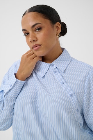 KAFFE CURVE - Blusa en azul