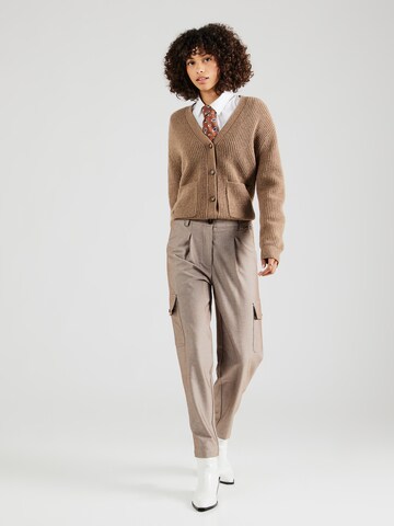LIEBLINGSSTÜCK - Tapered Pantalón plisado en beige