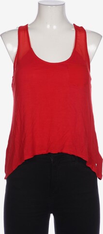 GUESS Top M in Rot: predná strana