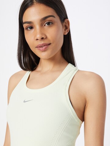 NIKE Sports top in Green