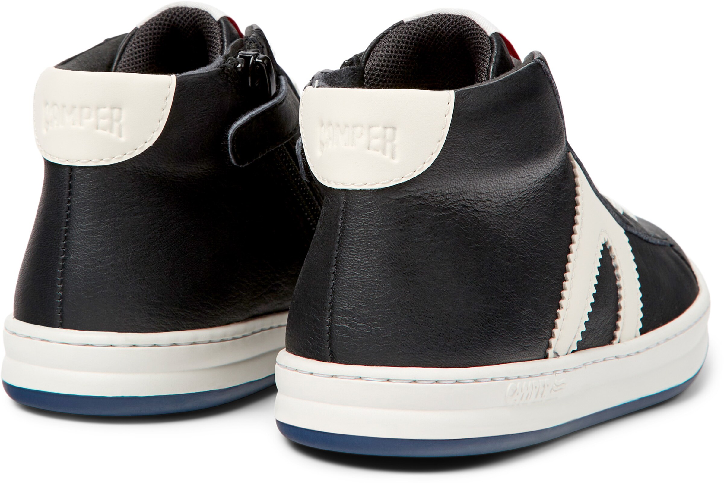 Baskets 'Runner Four' CAMPER en noir