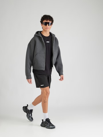 NEBBIA Функционална тениска 'POWER 898' в черно