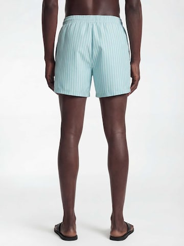 TRAPP Плавательные шорты в Зеленый