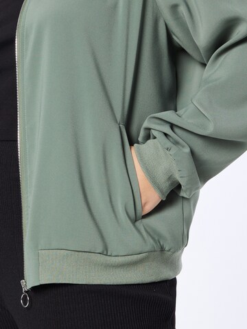 VERO MODA Between-Season Jacket in Green