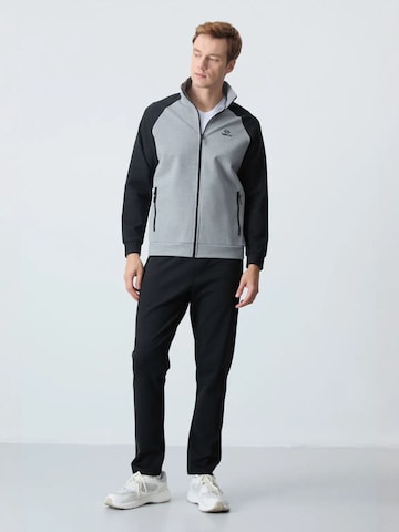 Tommy Life Trainingsanzug 'Aktive Sets' in Mischfarben: Vorderseite