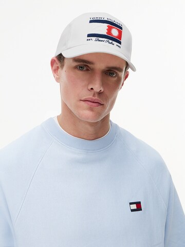 TOMMY HILFIGER Cap in White: front