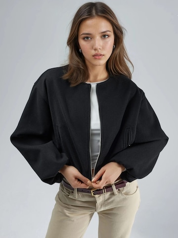 Busem Tussenjas in Zwart: voorkant