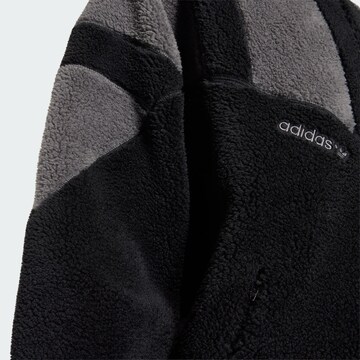 ADIDAS ORIGINALS - Casaco de velo 'Adicolor' em preto