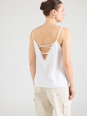 ABOUT YOU Τοπ 'Arven' σε λευκό