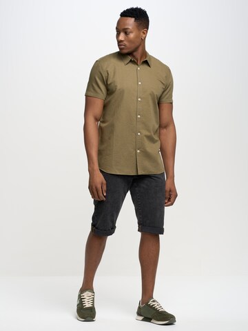 BIG STAR Regular fit Button Up Shirt 'Linanos' in Green