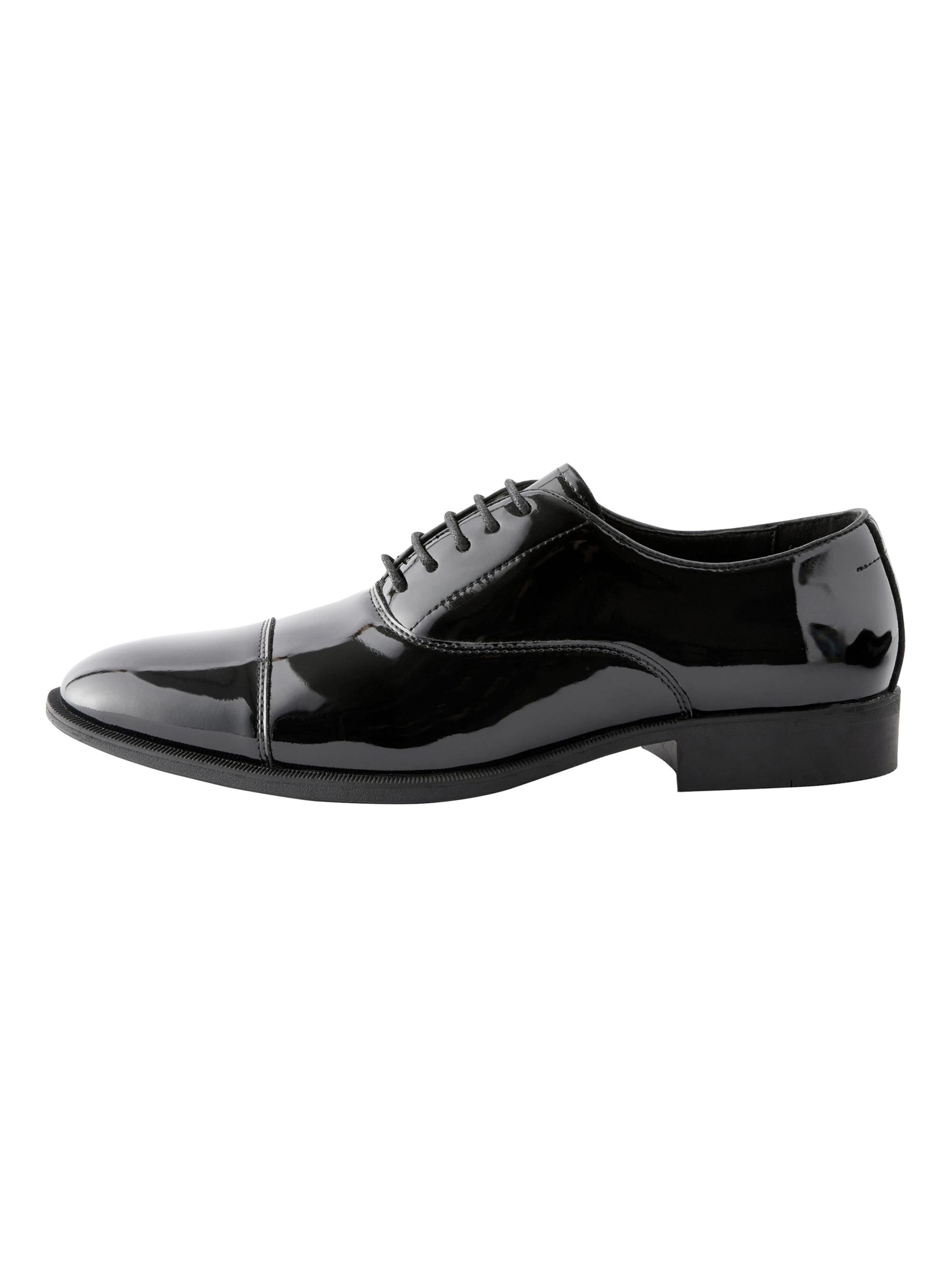 Scarpa stringata di Next in nero: frontale