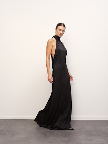 RÆRE by Lorena Rae Вечерна рокля 'Ileya' в черно