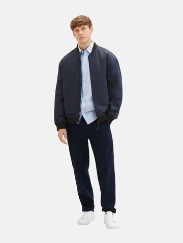 Coupe regular Chemise TOM TAILOR en bleu