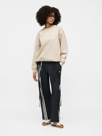 Sweat-shirt 'Essentials' ADIDAS ORIGINALS en beige
