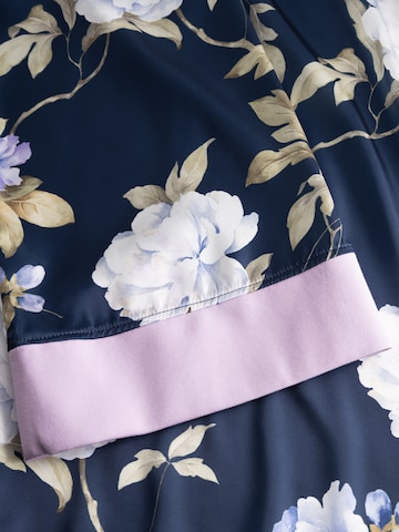 Momenti Per Me - Bata para casa 'Always Win' en azul