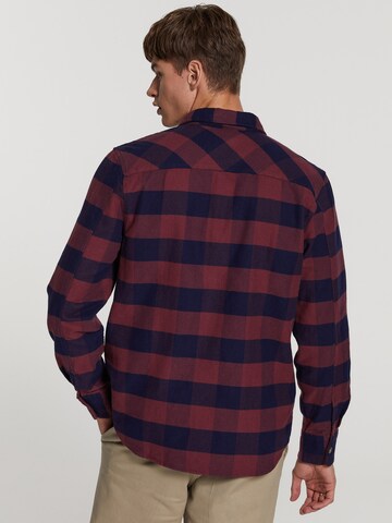 Shiwi - Ajuste regular Camisa 'Brad' en rojo