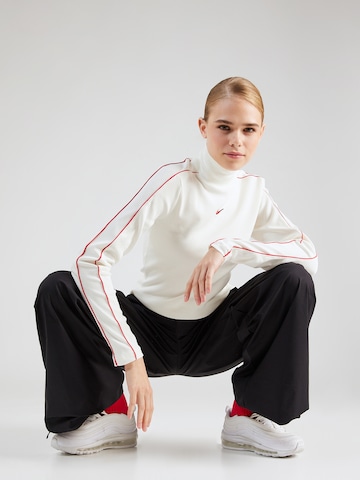 Nike Sportswear Тениска в бежово