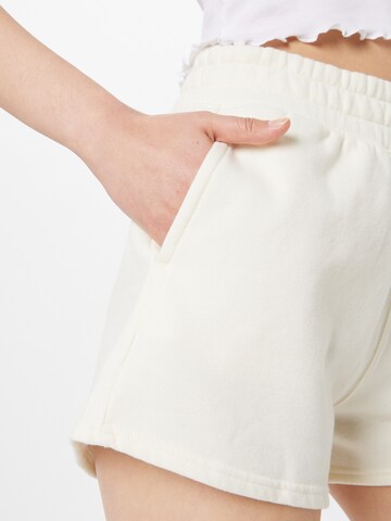 regular Pantaloni di HOLLISTER in bianco