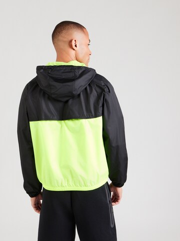 juoda Nike Sportswear Demisezoninė striukė