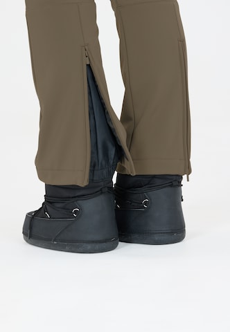 Athlecia Regular Softshellhose Vikki in Grün