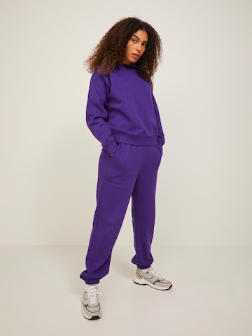 JJXX Tapered Trousers 'Abbie' in Purple
