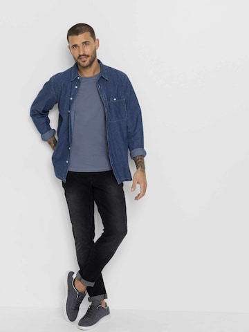 bonprix T-Shirt in Blau