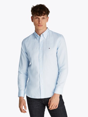 Coupe regular Chemise TOMMY HILFIGER en bleu : devant