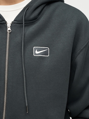 Hanorac de la Nike Sportswear pe gri