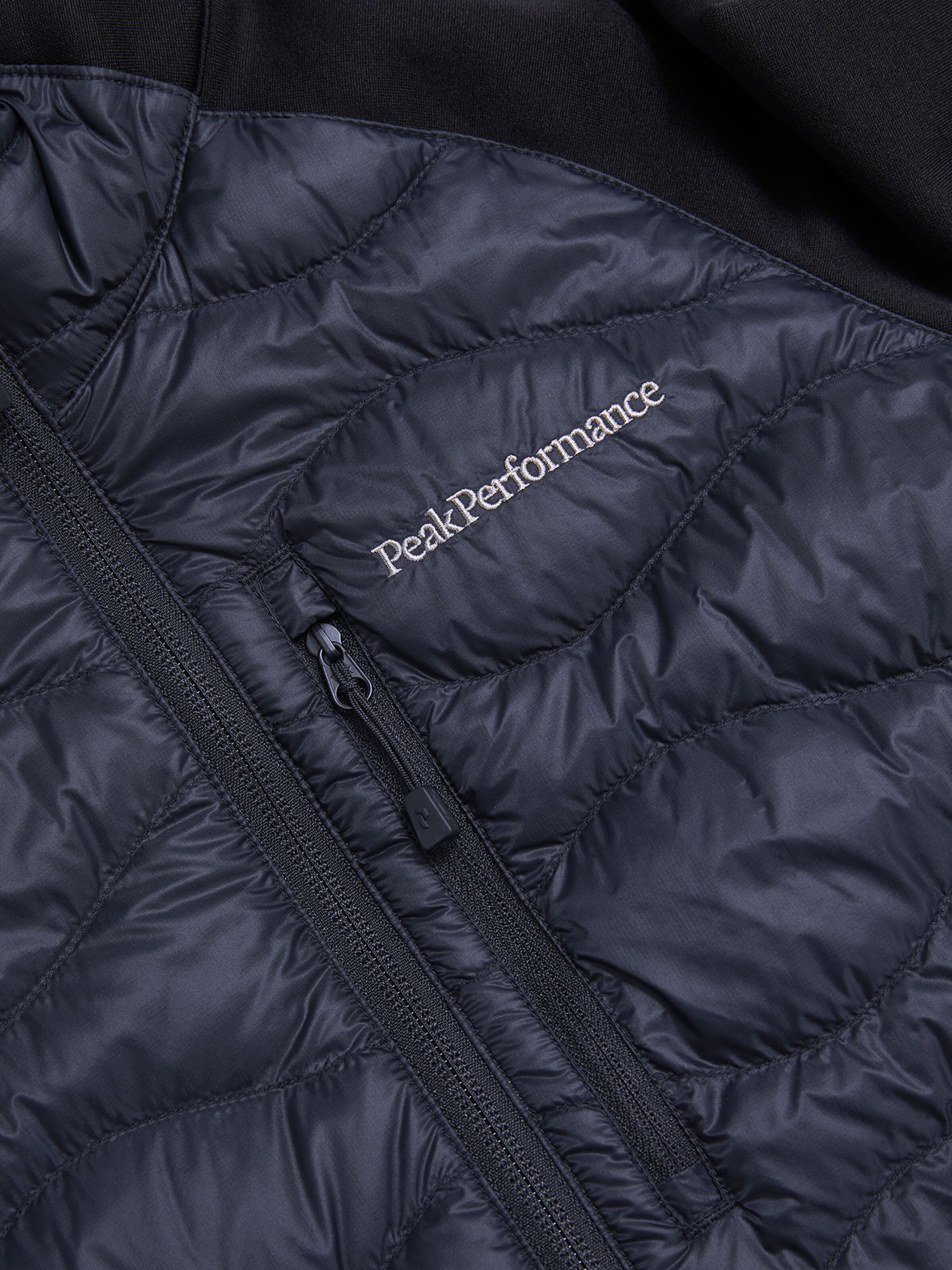 PEAK PERFORMANCE Outdoor jacket in Black