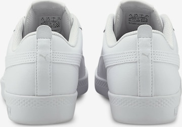 Baskets basses PUMA en blanc