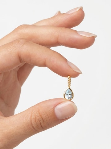 Kamiko Hangers 'DROP' in Wit