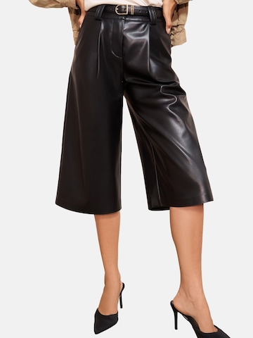 Friends Like These Wide leg Pleat-front trousers in Black: front