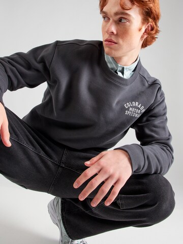 HOLLISTER Sweatshirt 'DESTINATIONS' in Grau