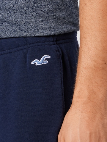 HOLLISTER Regular Shorts in Blau