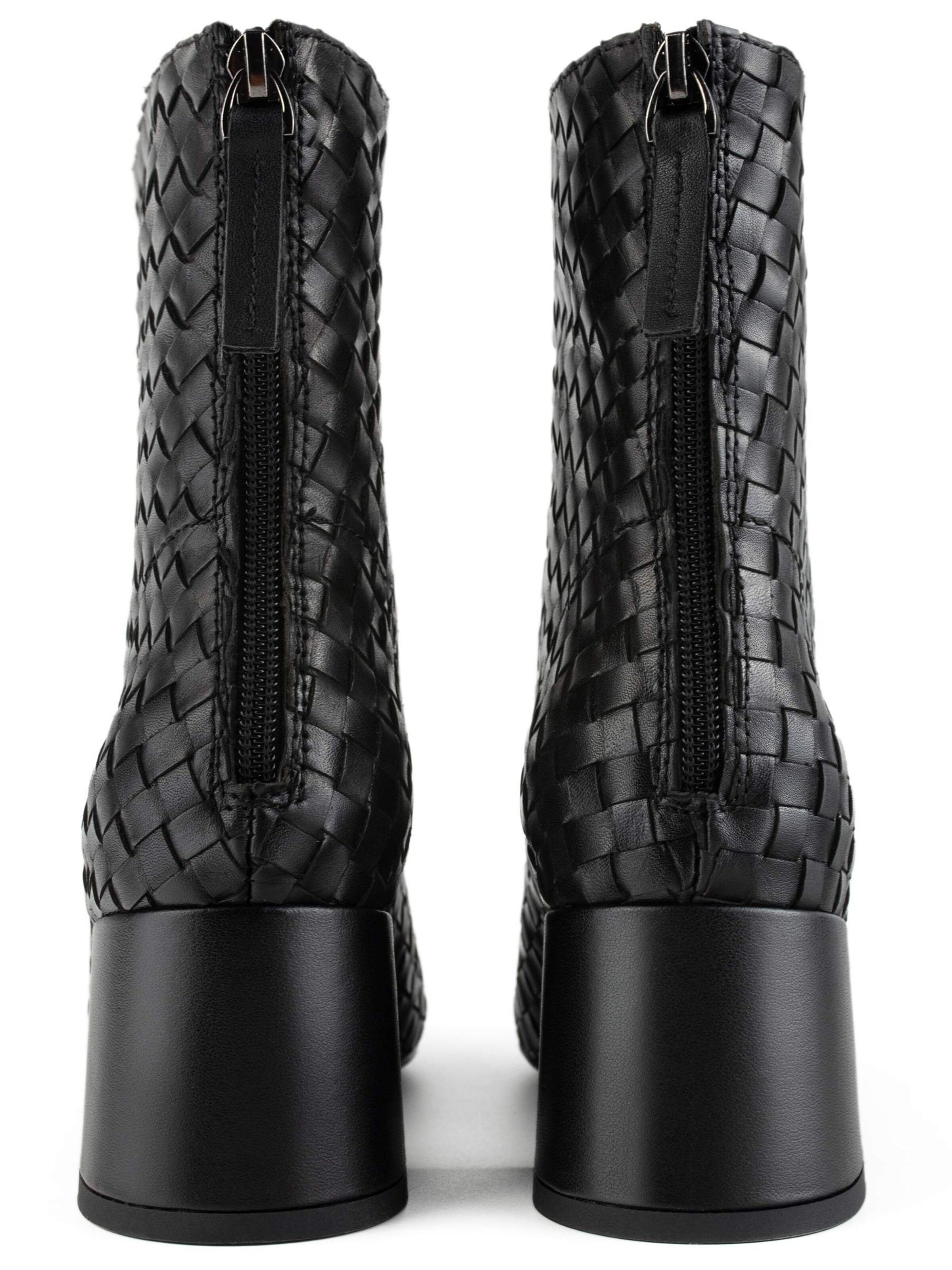 L37 HANDMADE SHOES Ankle Boots 'A LONELY PLACE TO BE' in Schwarz