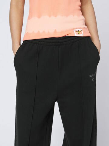 CHIEMSEE Regular Pants in Black