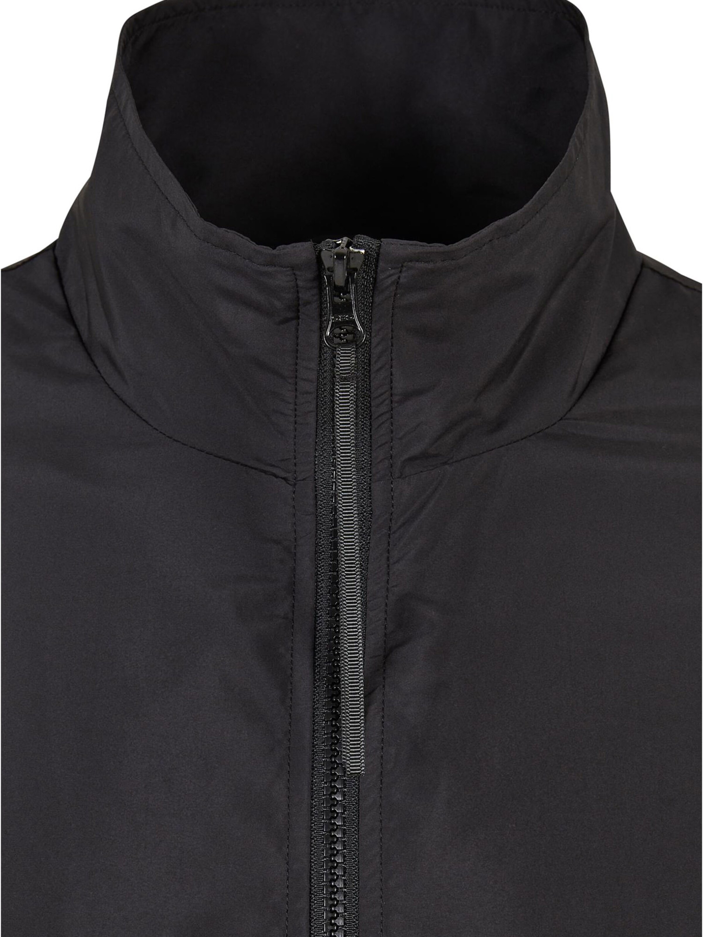 Urban Classics Välikausitakki värissä musta