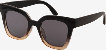 Pilgrim Sunglasses 'Ellera' in Black: front