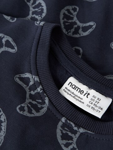 NAME IT - Sudadera en azul
