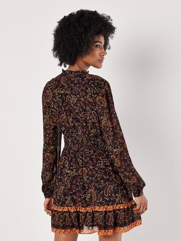 Robe Apricot en mélange de couleurs