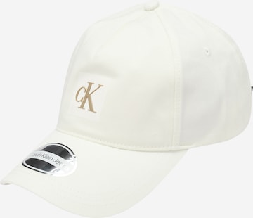 Calvin Klein Jeans Cap in Beige: front