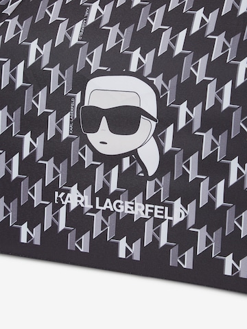 Umbrele de ploaie de la Karl Lagerfeld pe negru