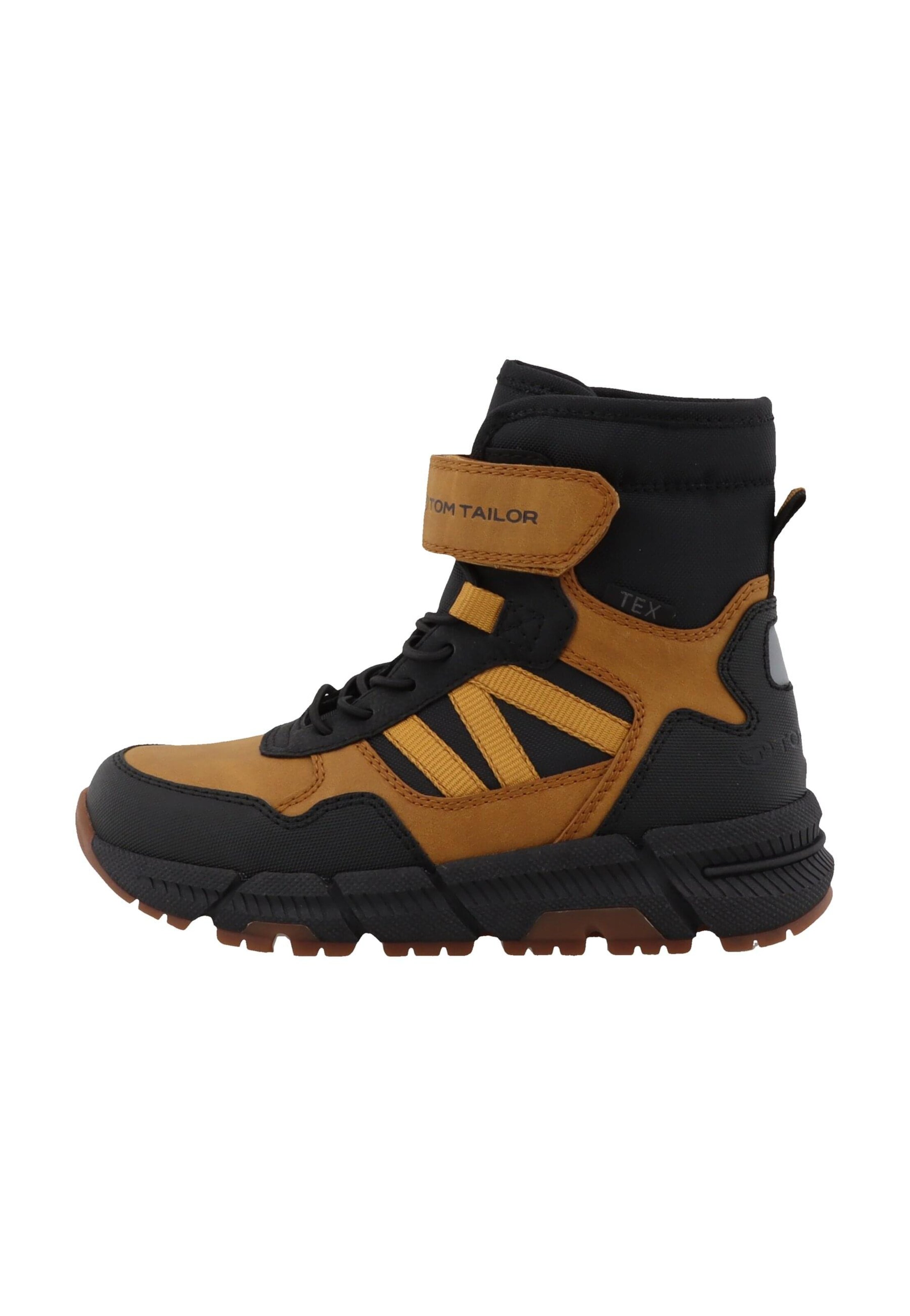 TOM TAILOR Snow Boots in Black